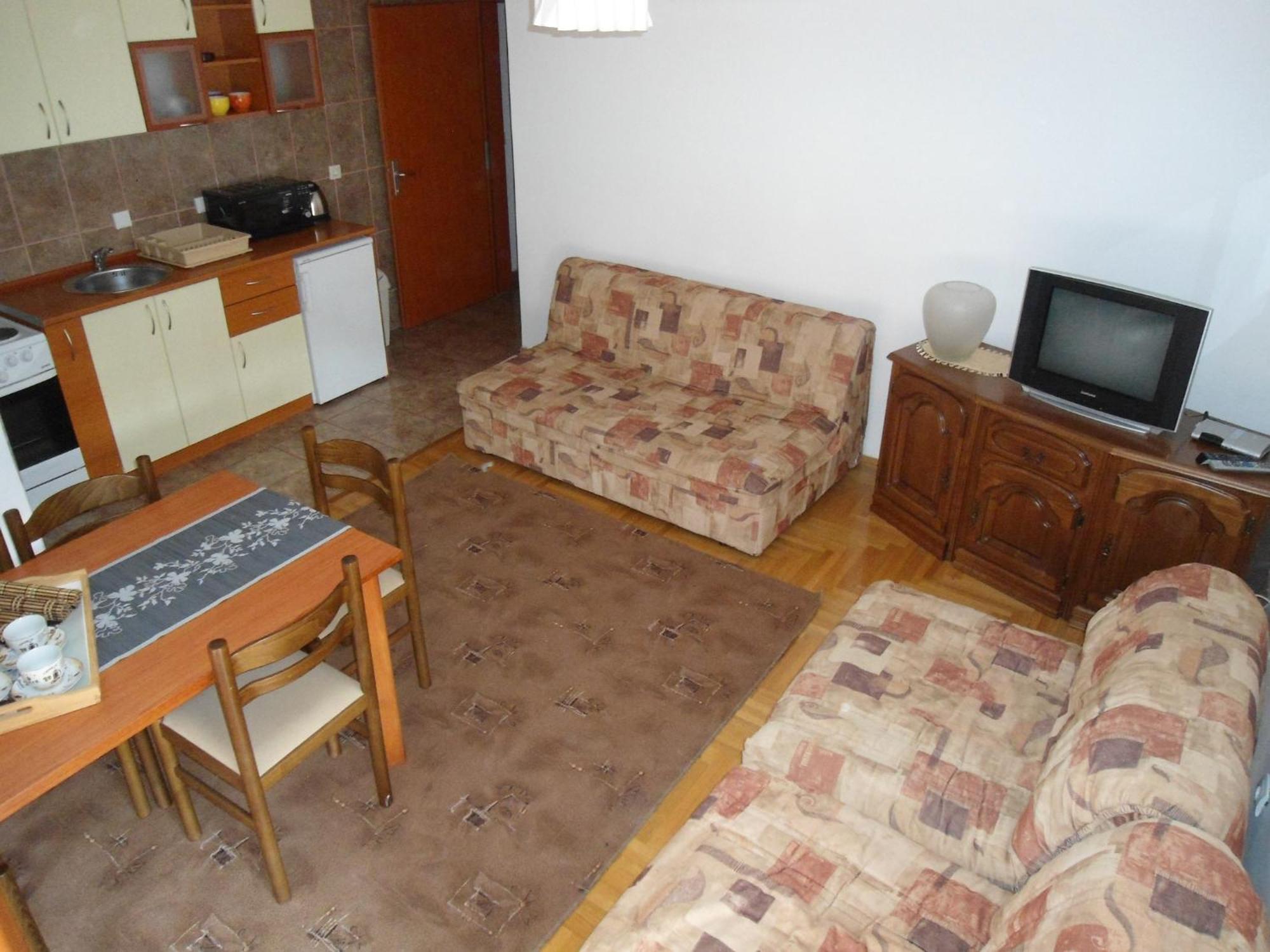 Lazar Apartments Petrovac Екстер'єр фото