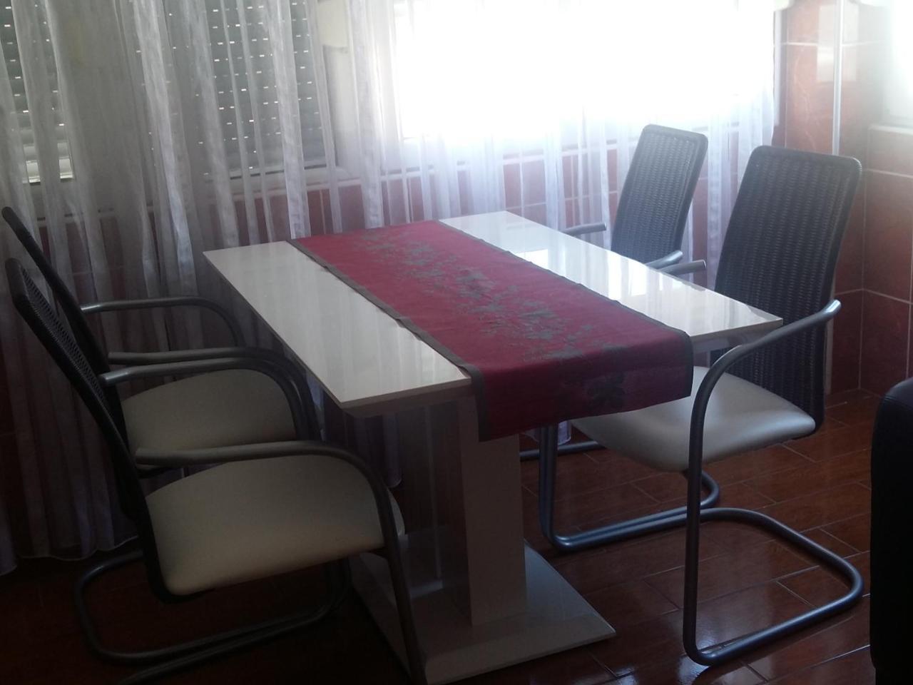 Lazar Apartments Petrovac Екстер'єр фото