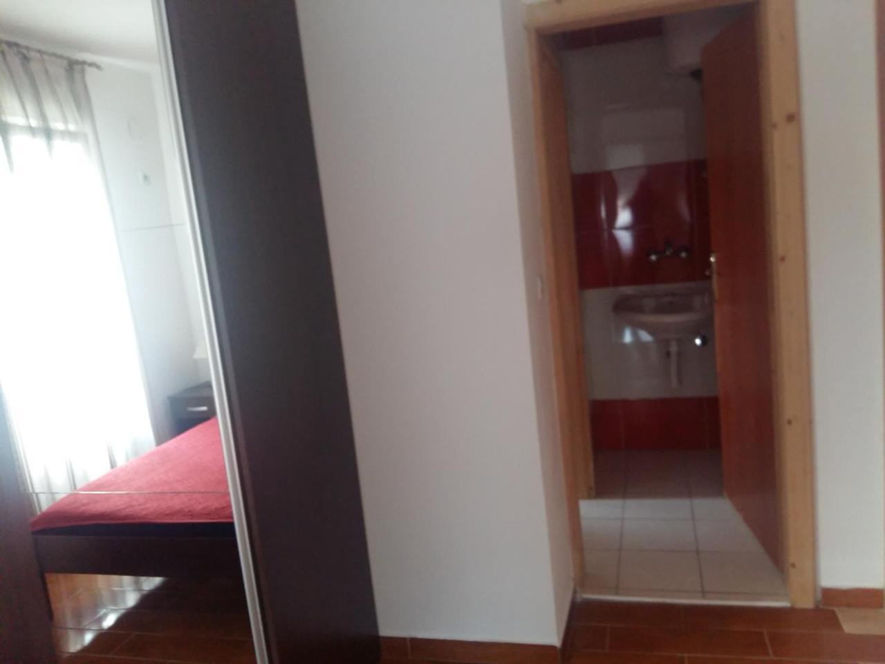 Lazar Apartments Petrovac Екстер'єр фото