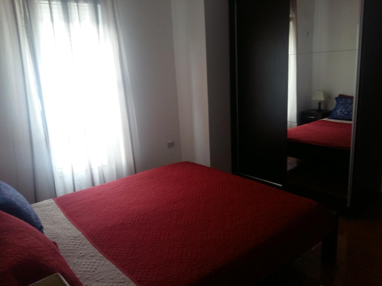 Lazar Apartments Petrovac Екстер'єр фото