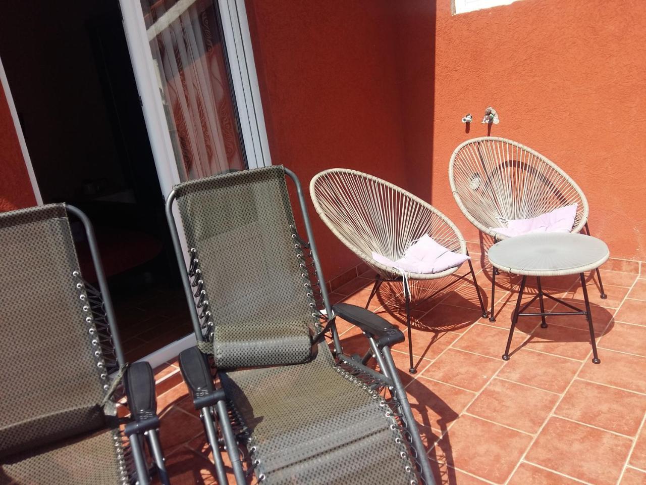 Lazar Apartments Petrovac Екстер'єр фото