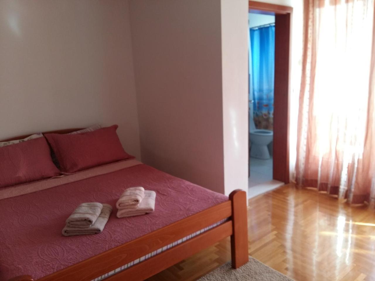 Lazar Apartments Petrovac Екстер'єр фото